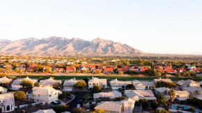 Evergreen Ranch House Close to Oro Valley Golf Courses